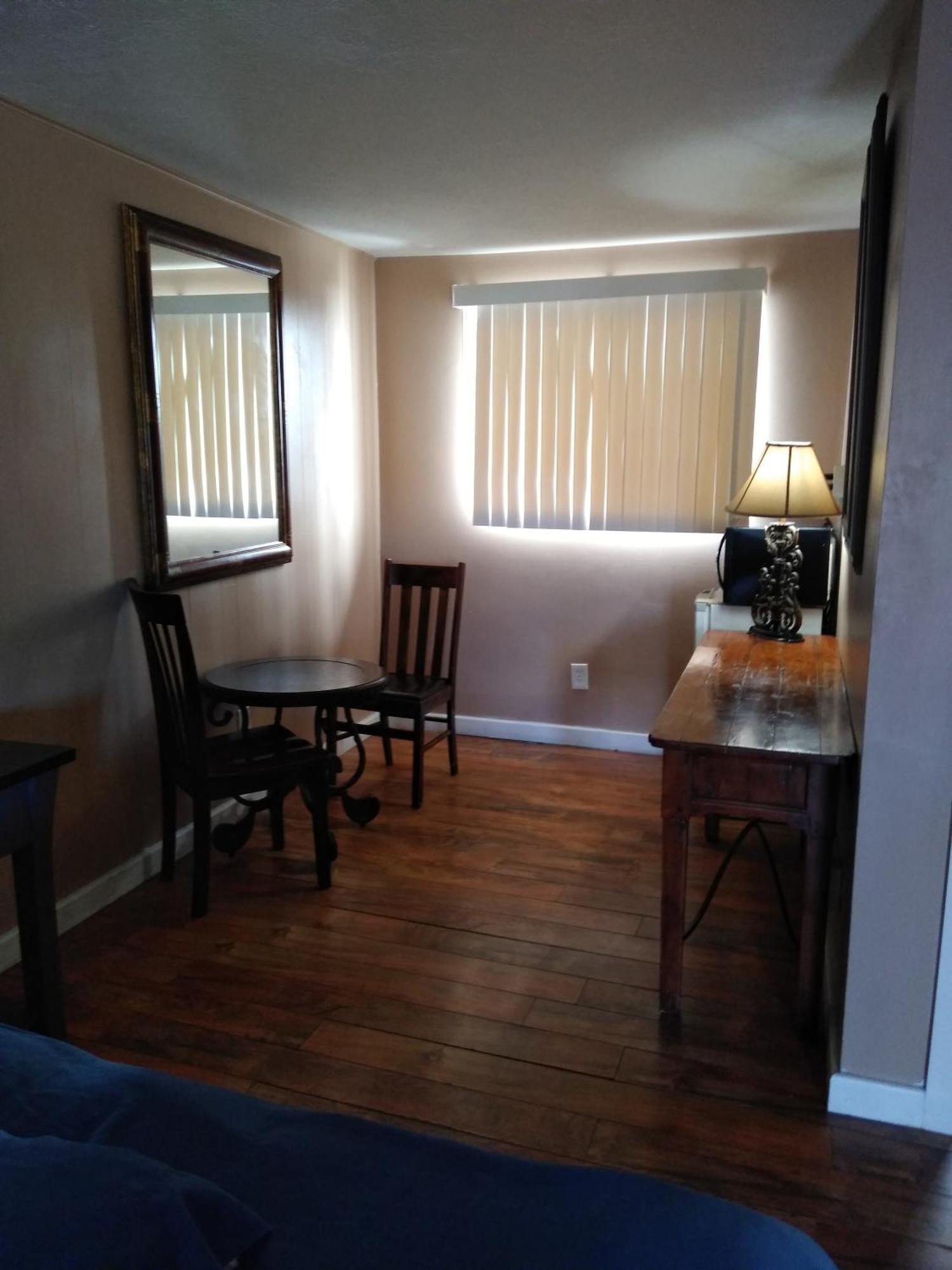 The Charin Inn Clearfield Room photo